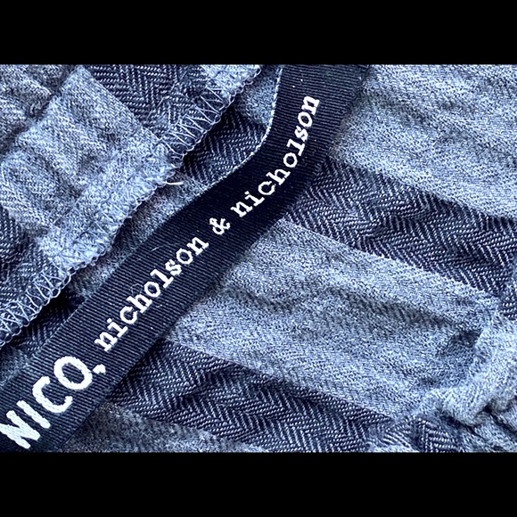 Nico Nicholson & Nicholson top - Picture 3 of 4